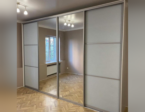 Зеркальный шкаф в Москве